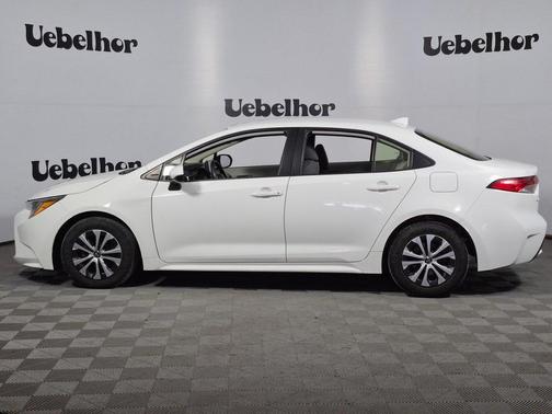 2022 Toyota Corolla Hybrid LE