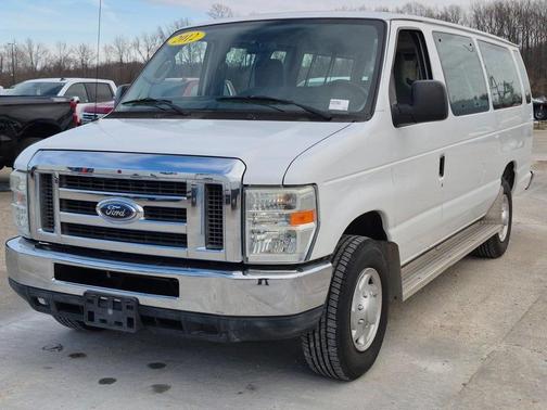 2012 Ford E350 Super Duty XLT