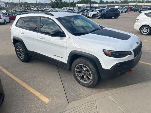 2022 Jeep Cherokee Trailhawk