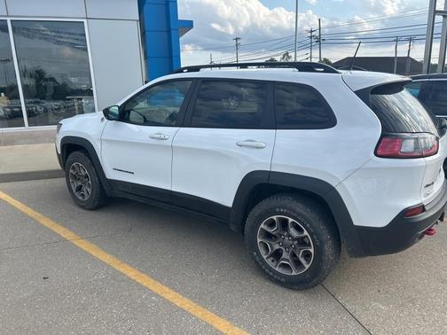2022 Jeep Cherokee Trailhawk