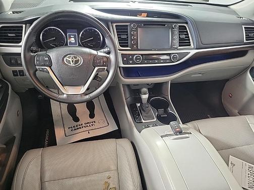2015 Toyota Highlander Limited Platinum