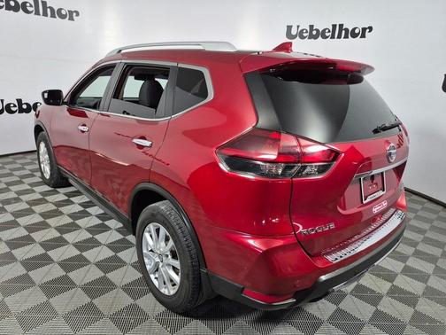 2020 Nissan Rogue SV