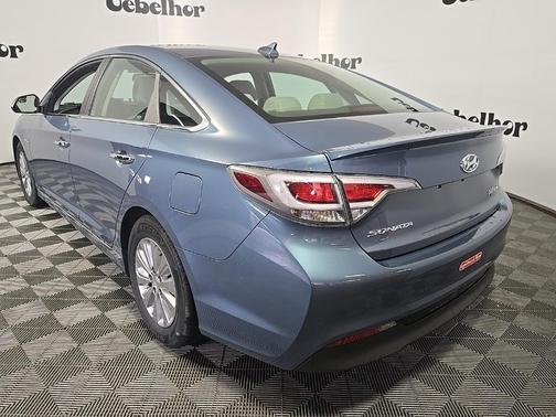 2016 Hyundai SONATA Hybrid SE