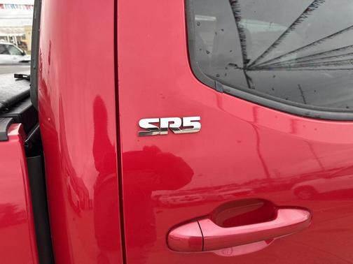 2017 Toyota Tacoma SR5