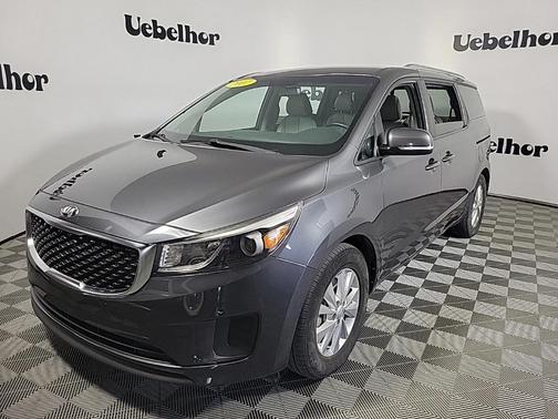 2017 Kia Sedona LX