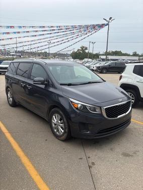 2017 Kia Sedona LX