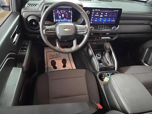 2023 Chevrolet Colorado WT