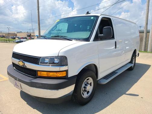 Photo 2 of 13 of 2020 Chevrolet Express 2500 Work Van