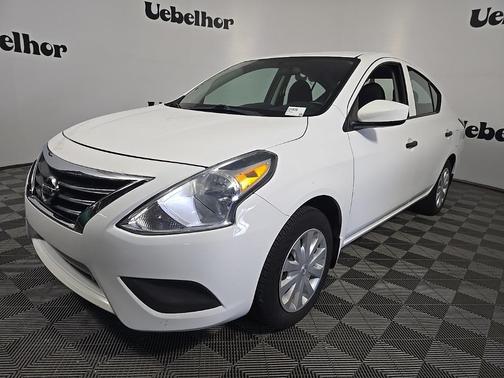 2016 Nissan Versa 1.6 S+