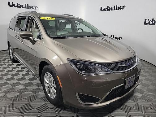 2018 Chrysler Pacifica Touring-L