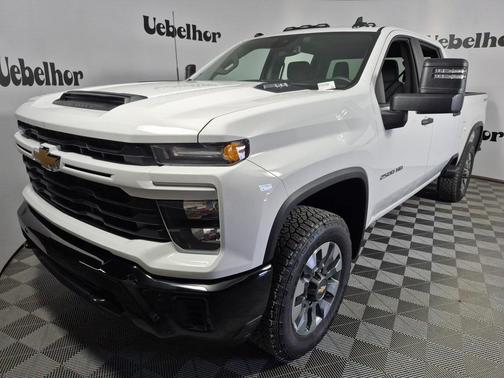 2026 Chevrolet Silverado 2500 Custom