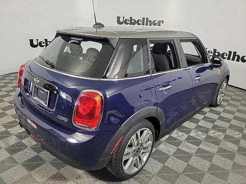 2017 MINI Hardtop Cooper