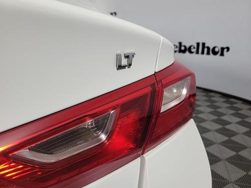 2017 Chevrolet Malibu 1LT