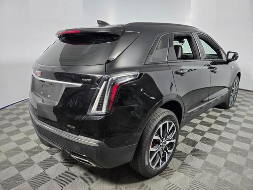 2025 Cadillac XT5 Sport