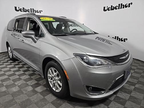 2020 Chrysler Pacifica Touring-L