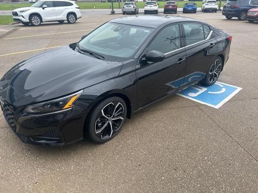 2024 Nissan Altima 2.5 SR