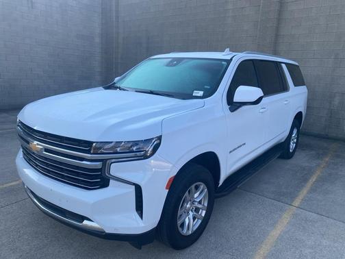 2024 Chevrolet Suburban LT