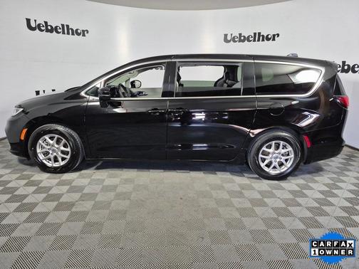 2024 Chrysler Pacifica Touring-L