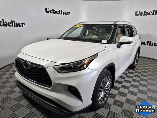2024 Toyota Highlander Platinum