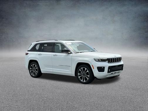 2022 Jeep Grand Cherokee OVERLAND
