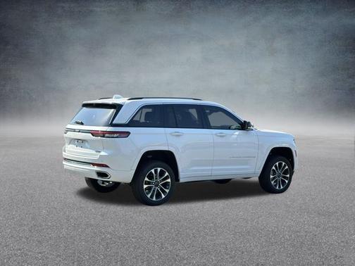 2022 Jeep Grand Cherokee OVERLAND