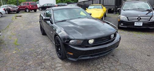 Black 2011 Ford Mustang GT Premium