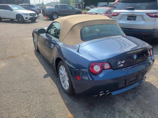 2005 BMW Z4 2.5i Roadster