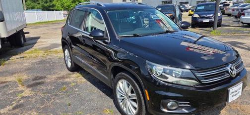 Black 2014 Volkswagen Tiguan 4MOTION Auto SEL