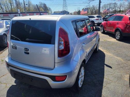 2013 Kia Soul Base