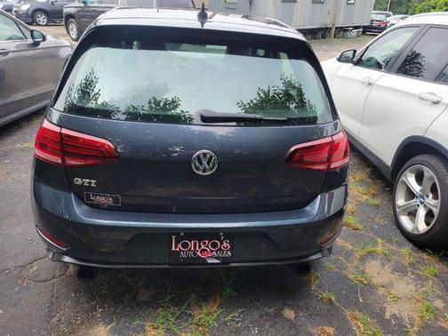2018 Volkswagen Golf GTI 2.0T SE 4-Door