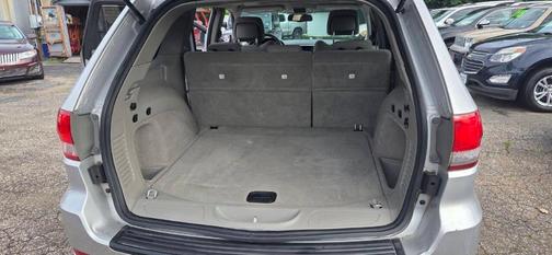 Silver 2013 Jeep Grand Cherokee Laredo