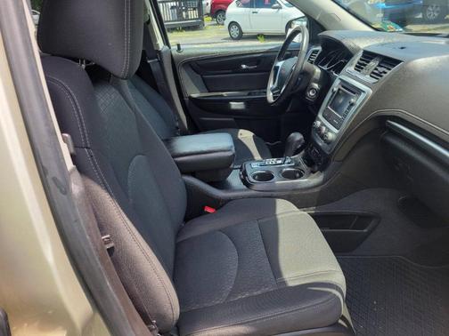 2014 GMC Acadia SLE-2