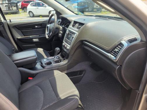 2014 GMC Acadia SLE-2