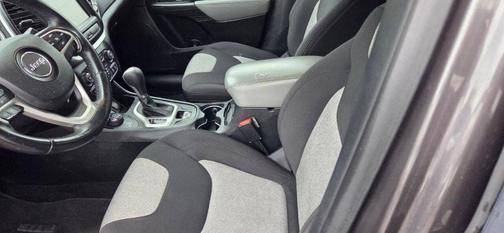 Gray 2014 Jeep Cherokee Latitude