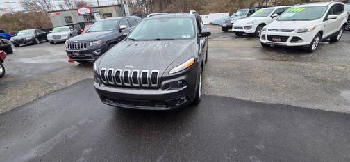 Gray 2014 Jeep Cherokee Latitude