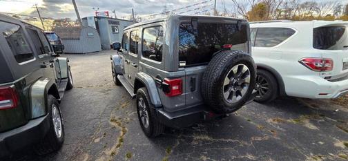 2020 Jeep Wrangler Unlimited Sahara Altitude