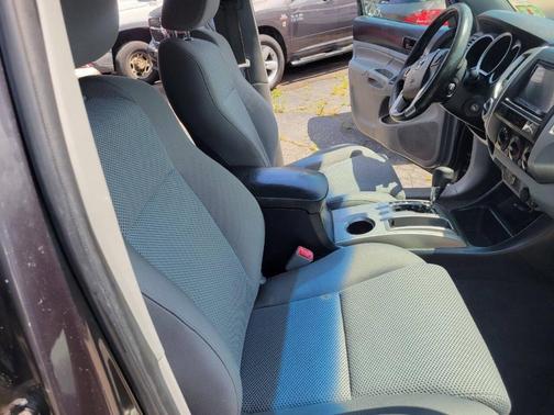 2014 Toyota Tacoma Base