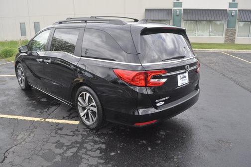 Crystal Black Pearl 2024 Honda Odyssey Touring