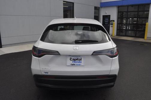 2025 Honda HR-V LX