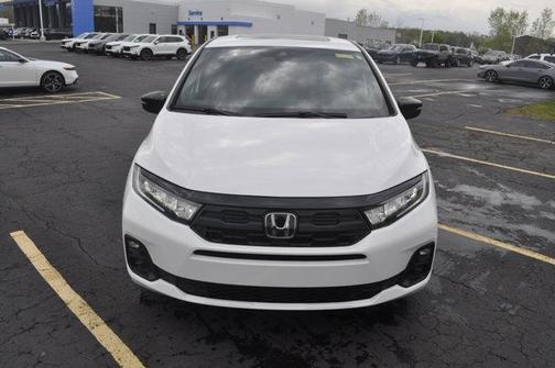 Platinum White Pearl 2026 Honda Odyssey Sport-L