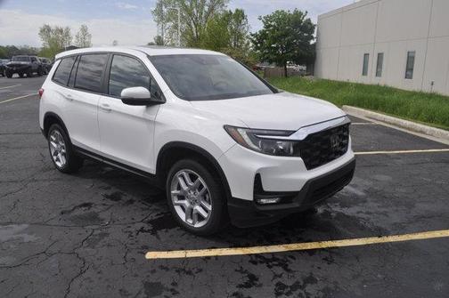 Platinum White Pearl 2024 Honda Passport AWD EX-L
