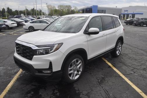 Platinum White Pearl 2024 Honda Passport AWD EX-L