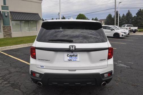 Platinum White Pearl 2024 Honda Passport AWD EX-L