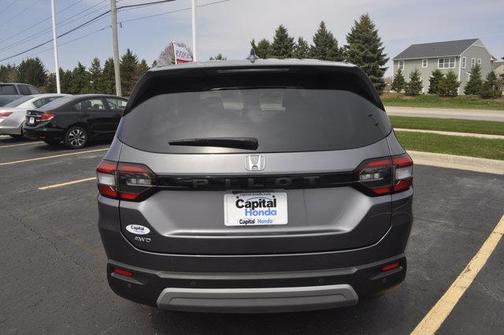 Modern Steel Metallic 2025 Honda Pilot EX-L