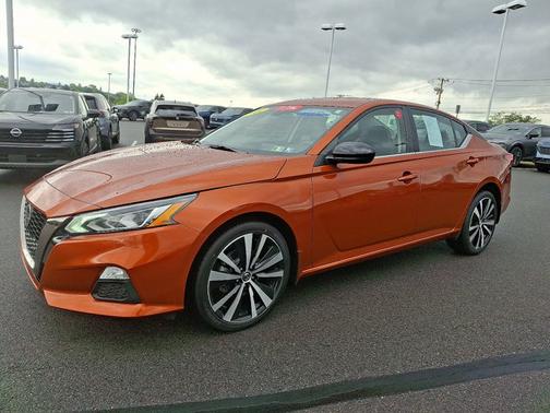2022 Nissan Altima 2.5 SR