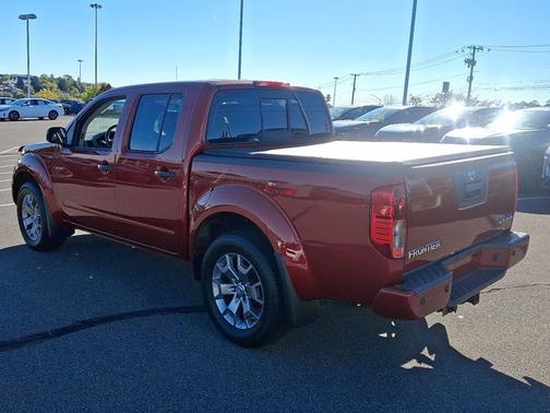 2021 Nissan Frontier SV