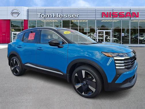 2025 Nissan Kicks SR