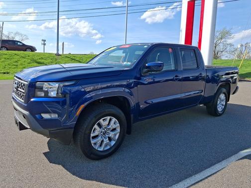 Deep Blue Pearl 2023 Nissan Frontier SV