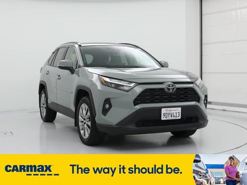 2023 Toyota RAV4 XLE Premium