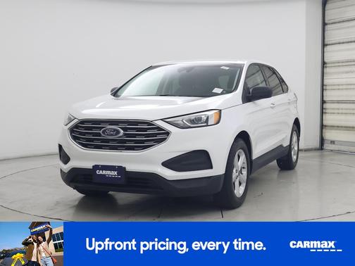 White 2019 Ford Edge SE